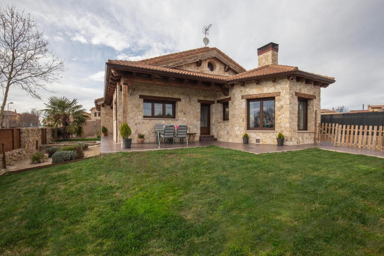 Casa Rural La Nava De Tizneros 外观 照片